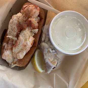 Lobster West - Lobster Roll with extra meat & Clam Chowder - Seafood Near Me - Coronado, California