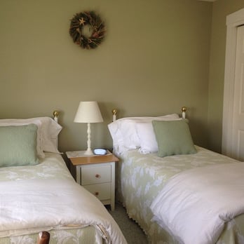 Seaside Inn - Sea Breeze Bedroom - Hotels Near Me - Port Clyde, Maine Seaside Inn - Sea Breeze Bedroom - Hotels Near Me - Port Clyde, Maine