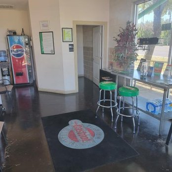 Leander Lube Express - Oil Change Stations Near Me - Leander, Texas