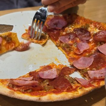 Mister O1 - Small Cheese Pizza with Ham and Pepperoni - Pizza Near Me - Dania Beach, Florida Mister O1 - Small Cheese Pizza with Ham and Pepperoni - Pizza Near Me - Dania Beach, Florida