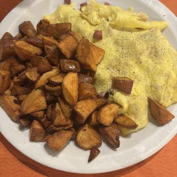 Sunny Side Up - Brunswick - Omelet with home fries - Breakfast & Brunch Near Me - Brunswick, Georgia Sunny Side Up - Brunswick - Omelet with home fries - Breakfast & Brunch Near Me - Brunswick, Georgia