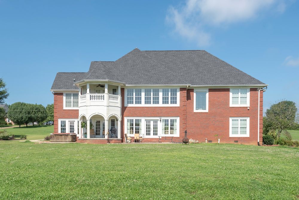 Slide of IHH Showroom