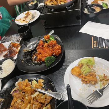 Home Eat - 47 Sesame Chicken 80 Beef Chow Fun - Hot Pot Near Me - Sunnyvale, California Home Eat - 47 Sesame Chicken 80 Beef Chow Fun - Hot Pot Near Me - Sunnyvale, California