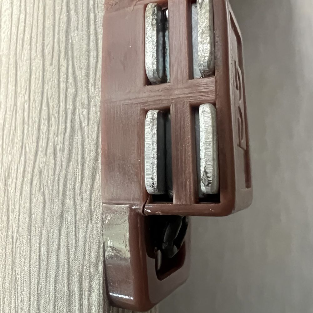 Giant RV - broken hardware - RV Dealers Near Me - Murrieta, California Giant RV - broken hardware - RV Dealers Near Me - Murrieta, California