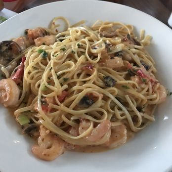 Bahama Breeze - Lobster and Shrimp in a cream sauce - Bars Near Me - Livonia, Michigan
