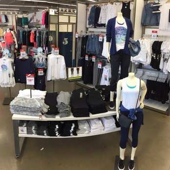 Old Navy - This is by far the cleanest, most organized, friendly old navy I've ever been to. The deals are great too! I definitely will be coming back! - Men's Clothing Near Me - San Diego, California