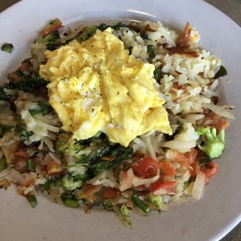 Le Andos Cafe - Vegetable skillet has - Salad Near Me - Macomb, Michigan Le Andos Cafe - Vegetable skillet has - Salad Near Me - Macomb, Michigan