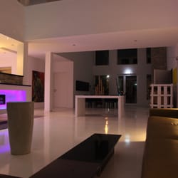 youngstar Hotel