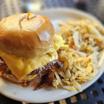 Brunch Snob - Hangover burger - Breakfast & Brunch Near Me - Phoenix, Arizona