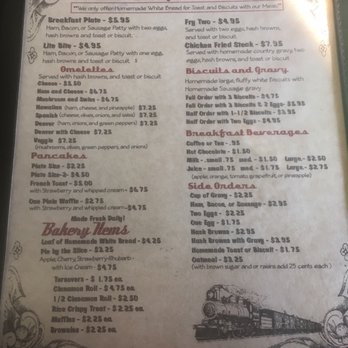 Whistle Stop Cafe - Pizza Near Me - Cascade, Idaho