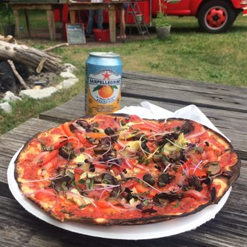 The Rolling Stonebaker - Veggie Marinara Pizza from The Rolling Stone Baker Food Truck - Pizza Near Me - Beverly Shores, Indiana
