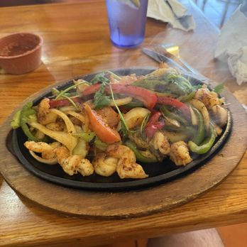 El Huarache - Shrimp fajitas - Mexican Near Me - Austin, Texas