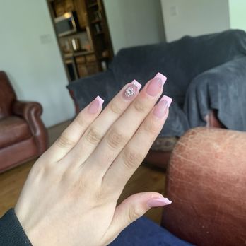 Top Nails - Nail Salons Near Me - Middletown, New York