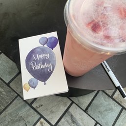 Pink drink trenta size Pink drink trenta size