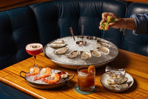 Clyde's of Chevy Chase by null