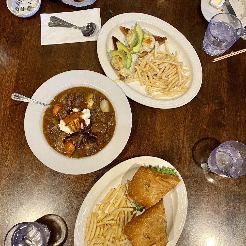 Fiddlers Green - Top to bottom: Bread & butter basket, Dungeness Crab & Avocado Melt, Traditional Irish Stew, & Fiddlers Club - Irish Near Me - Millbrae, California