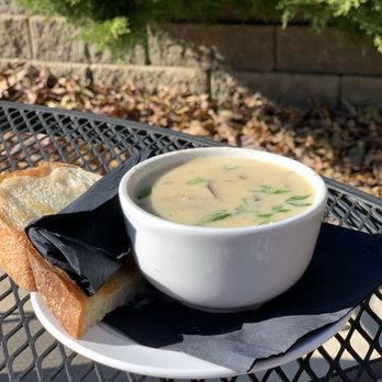 The Red Oak Restaurant - Soup of the day - so flavorful - New American Near Me - Bristol, Wisconsin