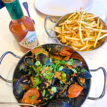 Bootleg Special - Bootleg Mussel Bowl ($18) - Cajun/Creole Near Me - Boston, Massachusetts