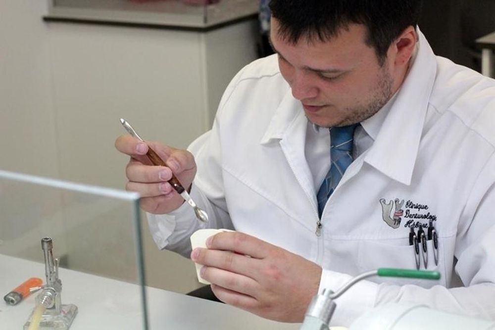 HÉBERT DENTUROLOGISTE Updated June 2024 156 Avenue SaintCharles