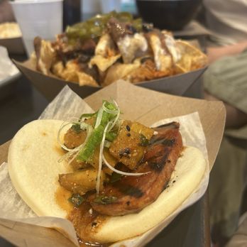 Le Bao - Wonton Tacos - Asian Fusion Near Me - Columbia, Missouri