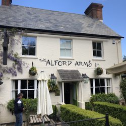The Alford Arms - Quaint country pub