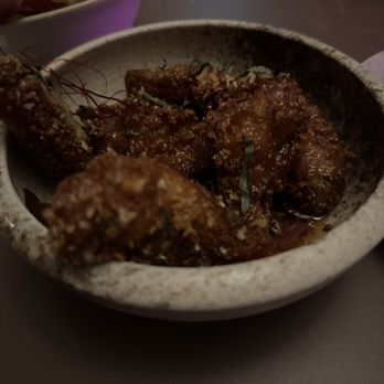 Mai Tai Bar - Chicken wings - Cocktail Bars Near Me - Honolulu, Hawaii