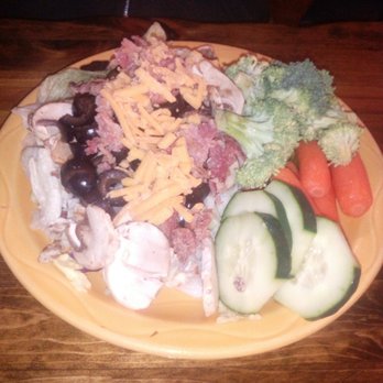 Dundee's Bar and Grill - Breakfast & Brunch Near Me - Seaside, Oregon