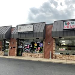 South Lyon Pharmacy