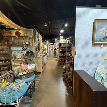Red Beard's Treasure Chest - Inside - Antiques Near Me - Summerdale, Alabama Red Beard's Treasure Chest - Inside - Antiques Near Me - Summerdale, Alabama