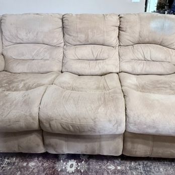 Powerhouse Carpet Cleaning - Before cleaning. - Carpet Cleaning Near Me
