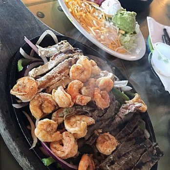 Air Margaritaville - Combo Fajitas - Bars Near Me - Cancún, ROO
