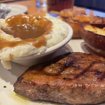 Texas Roadhouse - Sirloin and mashed potato - Salad Near Me - Rogers, Arkansas