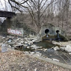 Prospect Falls Mosaic Column