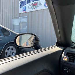 This place sucks! This place sucks!