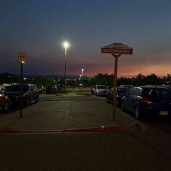 AMC Arapahoe Crossing 16 - Cinema Near Me - Aurora, Colorado