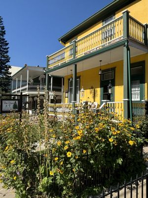 Gold Country Inn by null