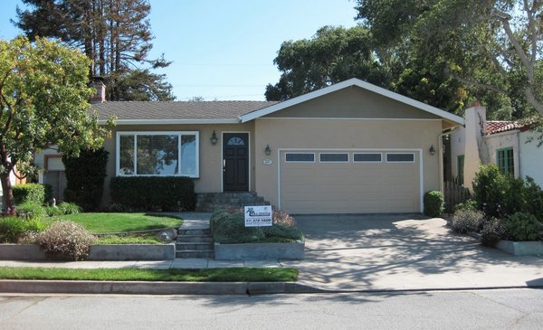Residential Exterior Painting - At R.C. Painting we know our stuff! We help you select the proper paints and techniques to make your house come to life. We are meticulous about our prep work, painting, and cleaning up. When painting the exterior or interior of your home we are always on time, we stick to our timeline and stay on budget. R.C. Painting is the painting contractor that homeowners in the Monterey Peninsula area trust.