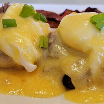 Jimmy's Egg - Pot roast eggs Benedict - Breakfast & Brunch Near Me - Midland, Texas