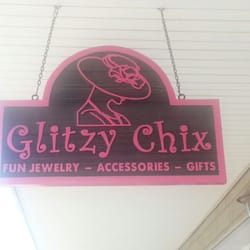 Glitzy Chix