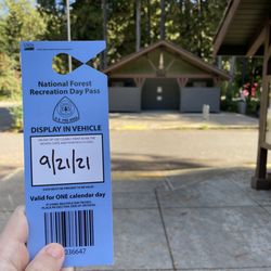 Zigzag Ranger Station - Get your day pass here before going to the actual locations