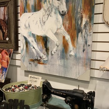Gina's Place - Antiques Near Me - Wickenburg, Arizona