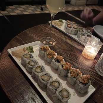 Double Knot - Sushi Bars Near Me - Philadelphia, Pennsylvania Double Knot - Sushi Bars Near Me - Philadelphia, Pennsylvania