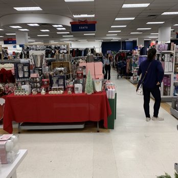 Marshalls - Department Stores Near Me - Los Angeles, California
