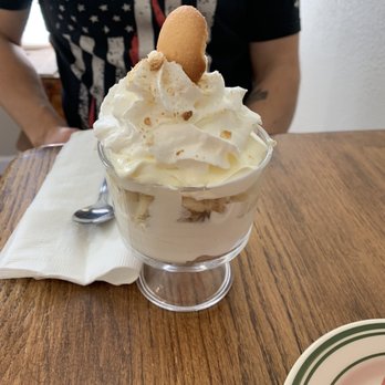 Bushel And A Peck - Layered banana pudding - Sandwiches Near Me - Mountain View, Arkansas Bushel And A Peck - Layered banana pudding - Sandwiches Near Me - Mountain View, Arkansas