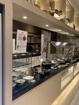 SATS Premier Lounge Terminal 3 by null