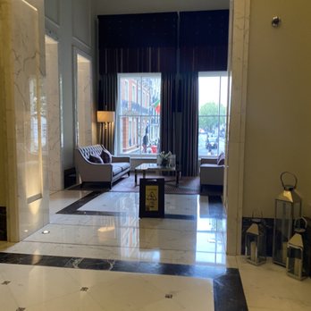 The Langham London - Sitting area in entryway - Hotels Near Me - London, XGL