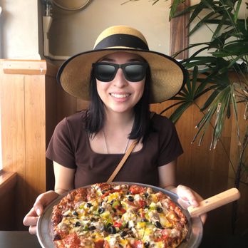 Original Magoo's Pizza - Love love love their combo pizza. - Pizza Near Me - Honolulu, Hawaii Original Magoo's Pizza - Love love love their combo pizza. - Pizza Near Me - Honolulu, Hawaii