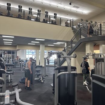 LA Fitness - Interior - Gyms Near Me - Glendale, California LA Fitness - Interior - Gyms Near Me - Glendale, California