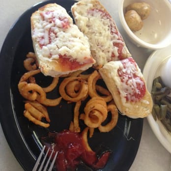 Circle T Restaurant - Pizza bread and curly fries - American Near Me - Hazard, Kentucky