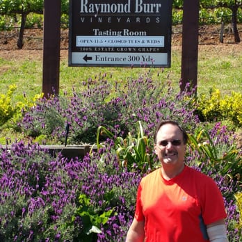 Raymond Burr Vineyards - The grounds here are so beautiful. - Wine Tasting Room Near Me - Healdsburg, California
